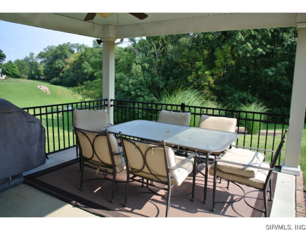 828 Ridge Road Waterloo, IL 62298 - Photo 26 of 36