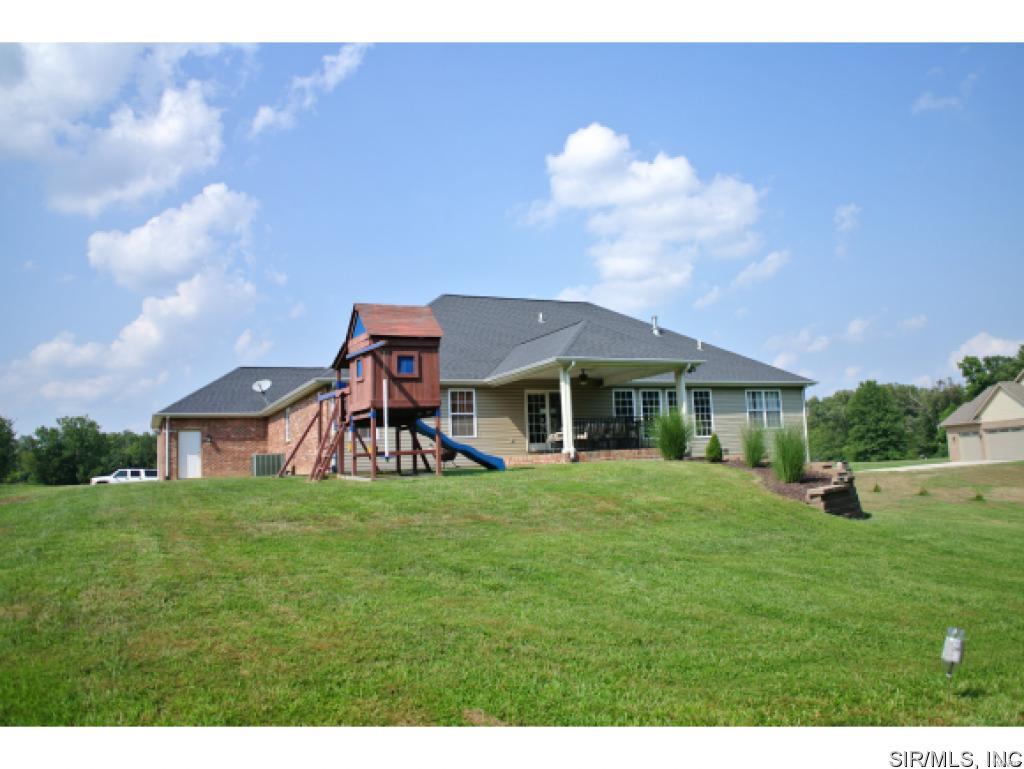 828 Ridge Road Waterloo, IL 62298 - Photo 31 of 36