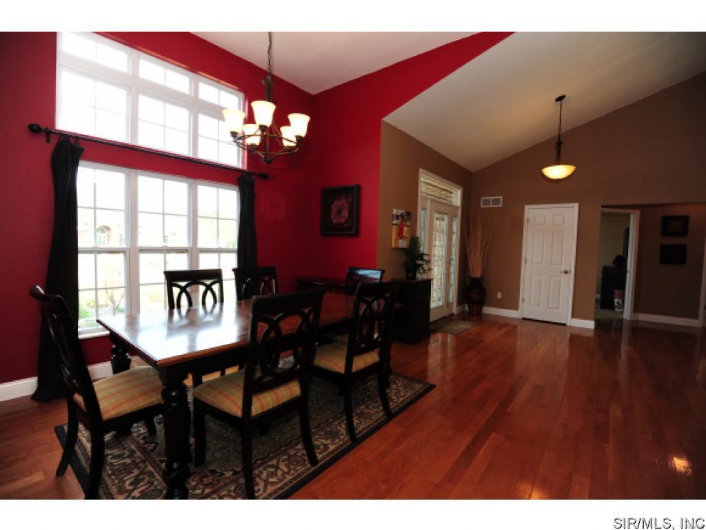 828 Ridge Road Waterloo, IL 62298 - Photo 10 of 36