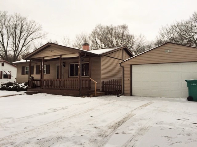 1218 Vienna Boulevard DeKalb, IL 60115 - Photo 2 of 15