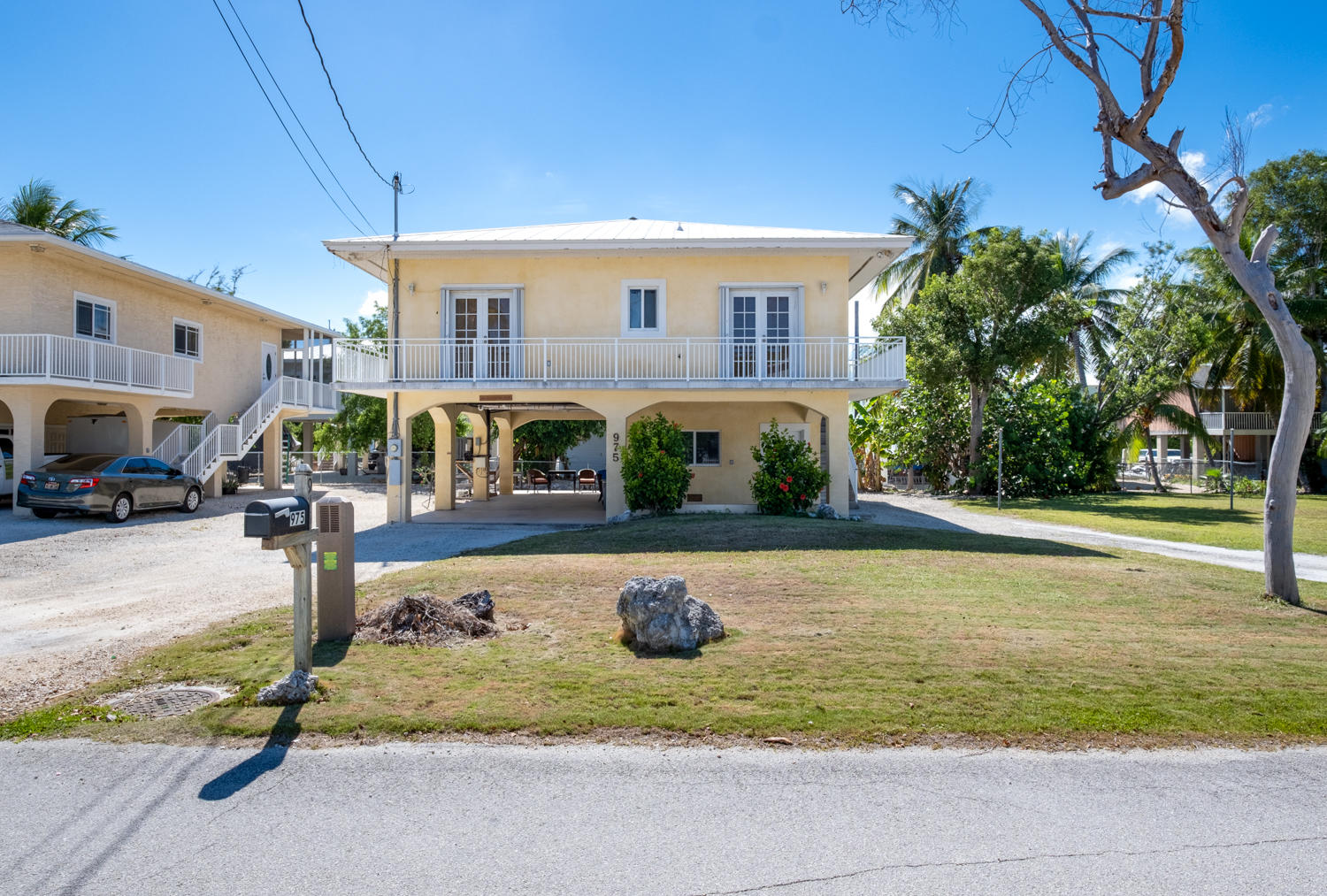975 Gibraltar Road Key Largo, FL 33037 - Photo 1 of 31 976 Gibraltar Rd