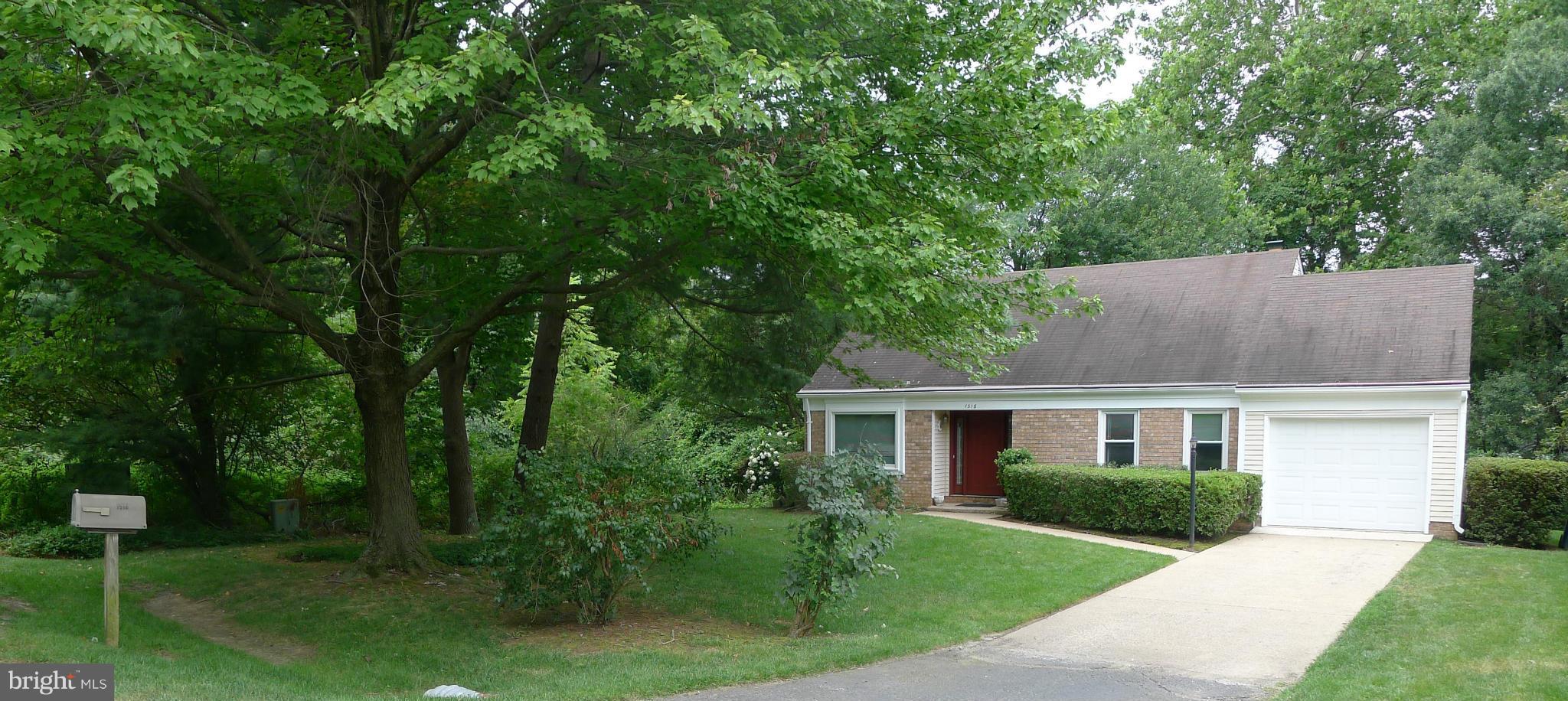 1518 Stuart Road Herndon, VA 20170 - Photo 1 of 16 Exterior (Front)