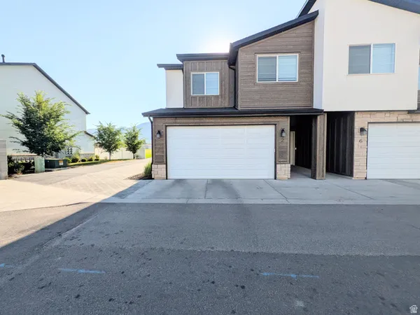 $359,900 | 2 South 410th Street West, Providence, UT 84332
