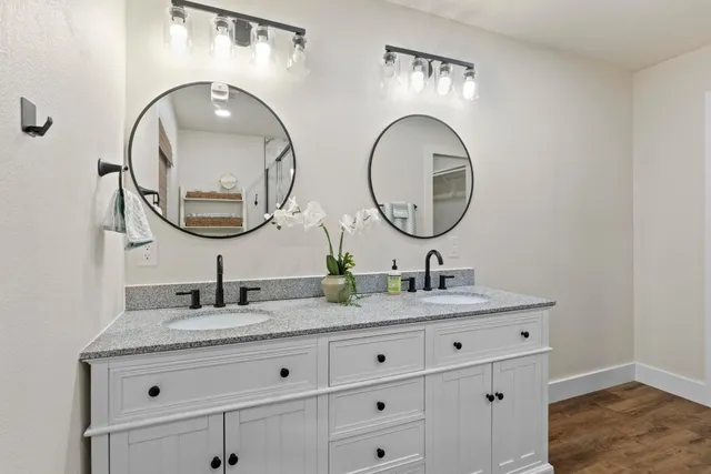 $699,000 | 2205 North Plains Avenue, Austin, TX 78757