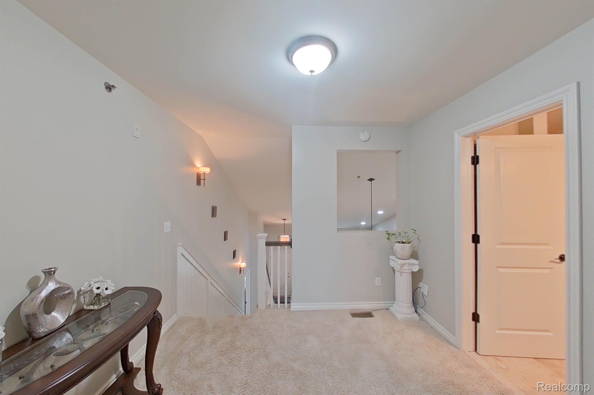 45890 South Stonewood Road Canton, MI 48187 - Photo 34 of 65 Gallery Image 34