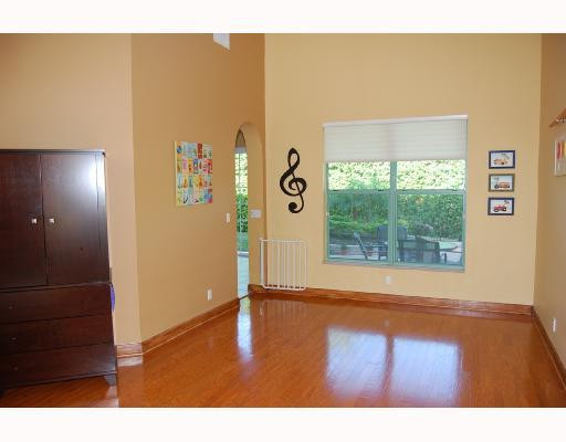 335 Southwest 16th Street Boca Raton, FL 33432 - Photo 4 of 7 Den/Family/Great Room