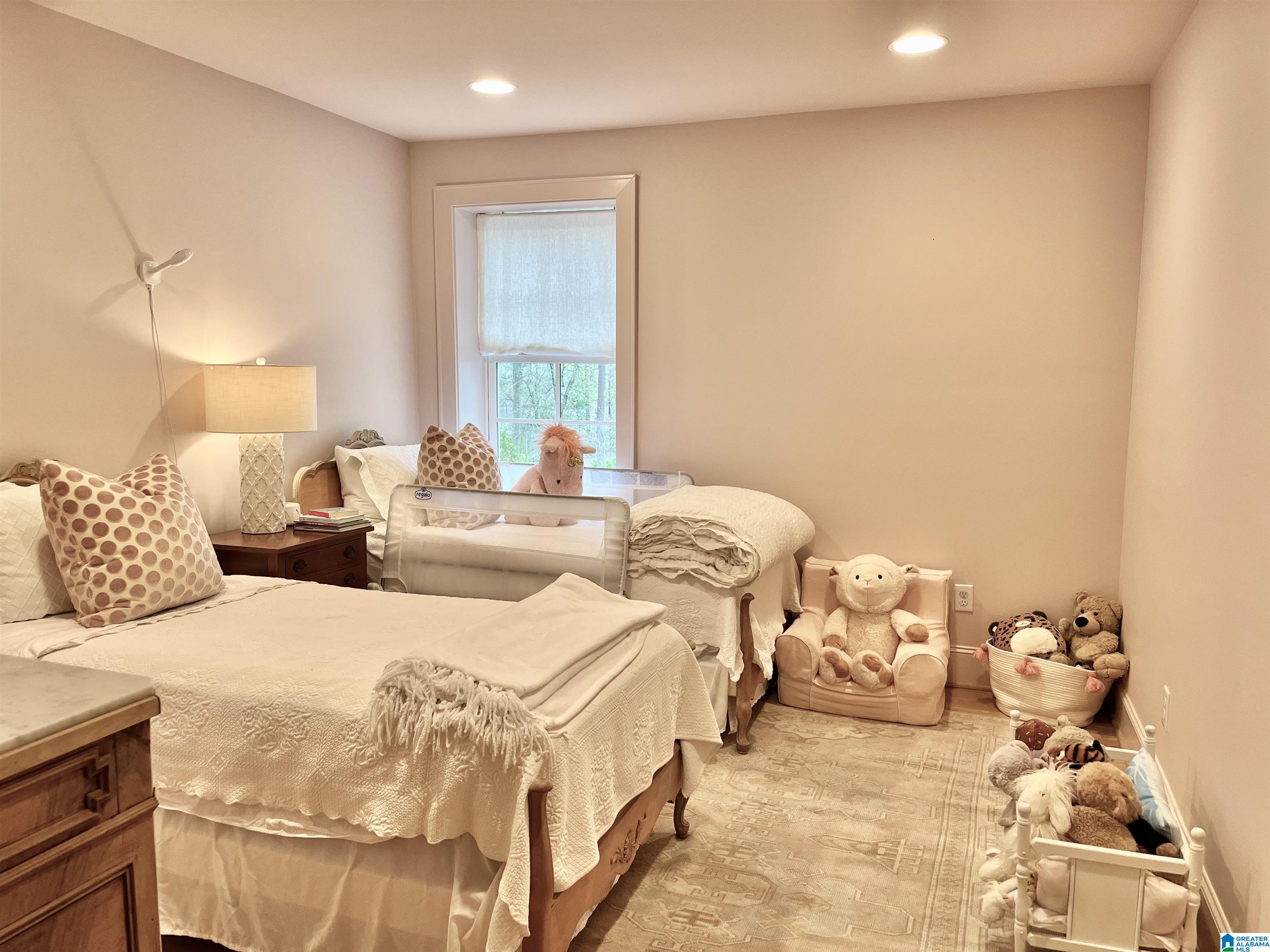 1801 Kensington Road Birmingham, AL 35209 - Photo 25 of 27