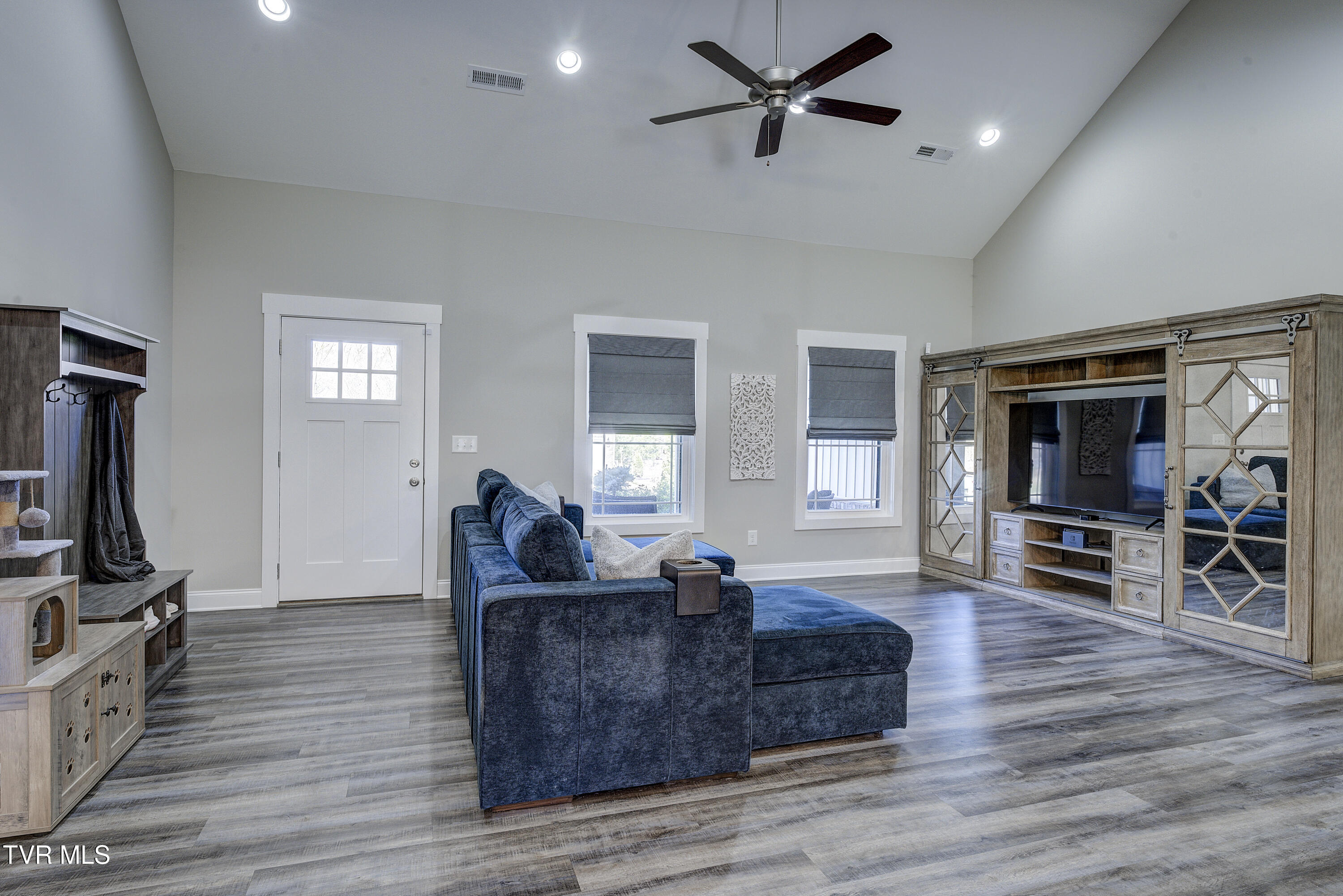 119 Ervin Loop Erwin, TN 37650 - Photo 10 of 43 Ervin-11