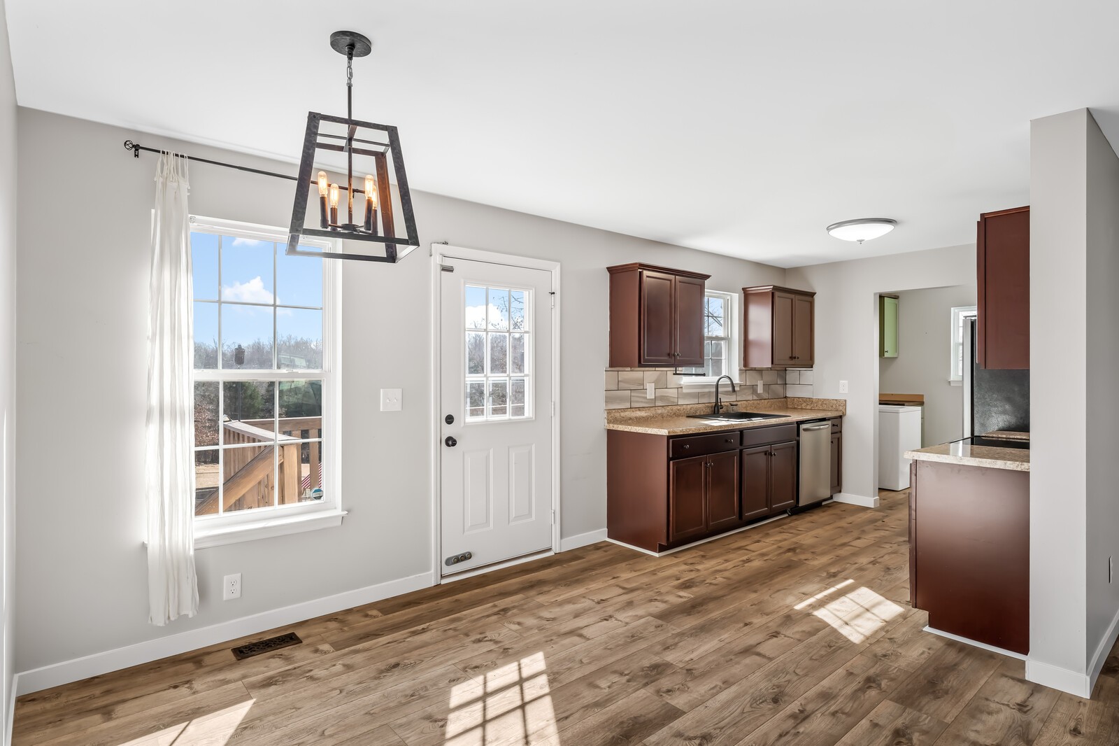 984 Hooper Road Charlotte, TN 37036 - Photo 14 of 46 Gallery Image 14