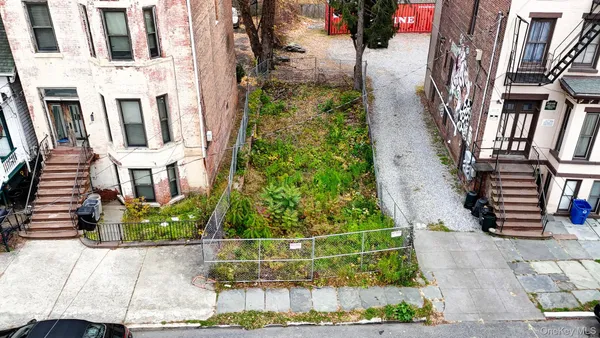 a view of an entryway