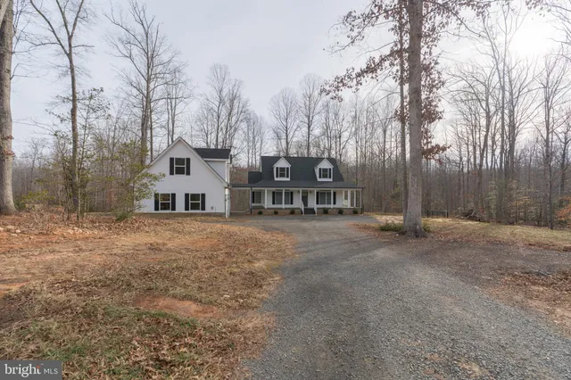 $779,000 | 116 Waypointe Court, Fredericksburg, VA 22406