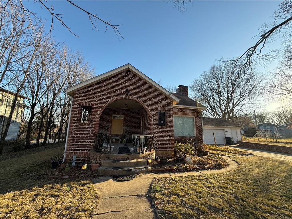 717 East Poplar Street Independence, KS 67301 - Photo 5 of 9