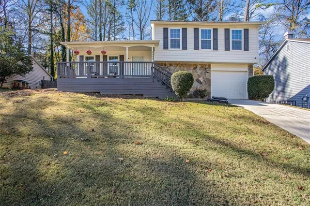 $2,300 | 5656 La Fleur Trail, Stonecrest, GA 30038