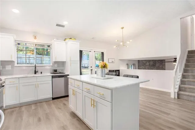 $2,300 | 5656 La Fleur Trail, Stonecrest, GA 30038