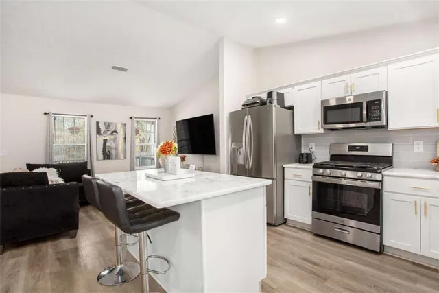 $2,300 | 5656 La Fleur Trail, Stonecrest, GA 30038