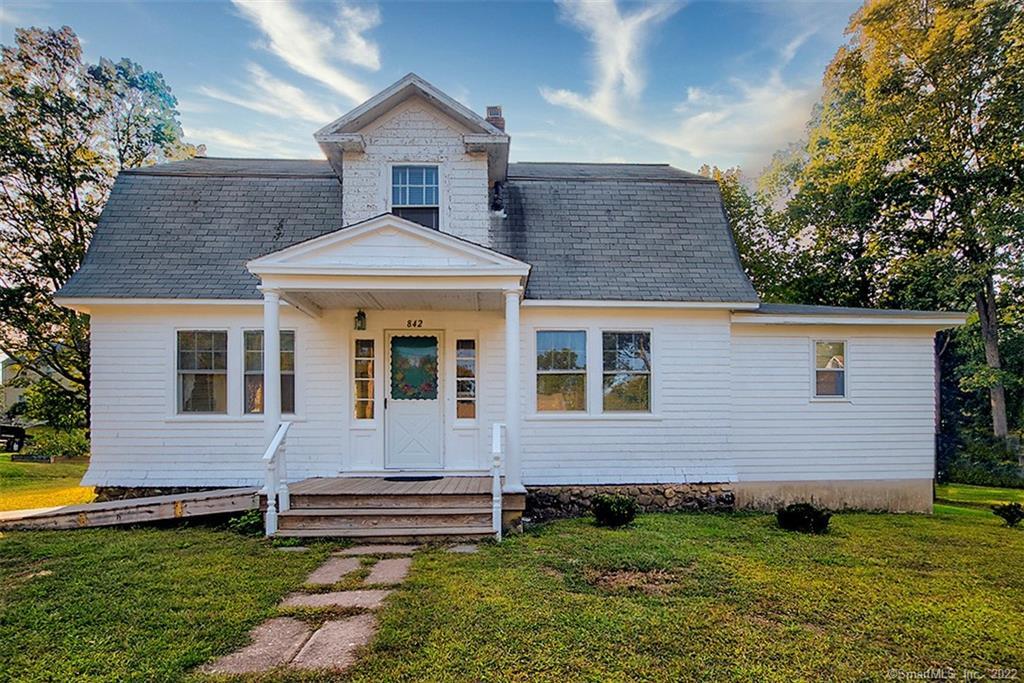 842 Taft Road Orange, CT 06477 - Photo 1 of 1 Front exterior picture of 842 Taft St in Orange