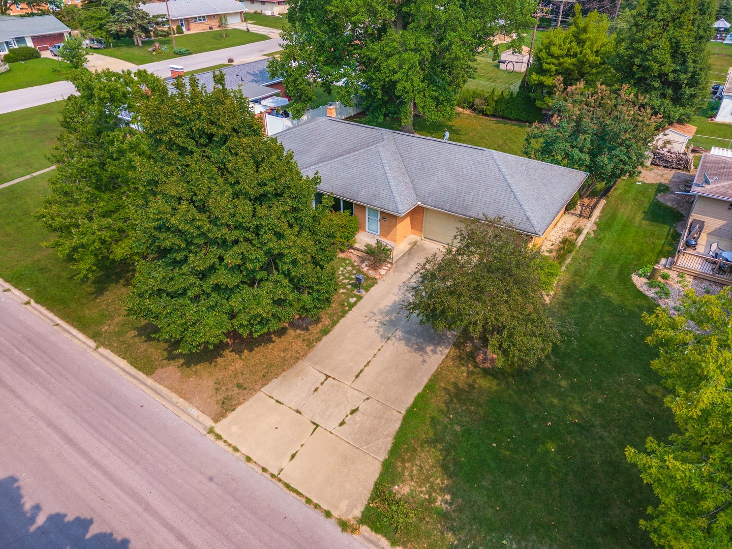 203 Radliff Road Bloomington, IL 61701 - Photo 39 of 41 Gallery Image 39