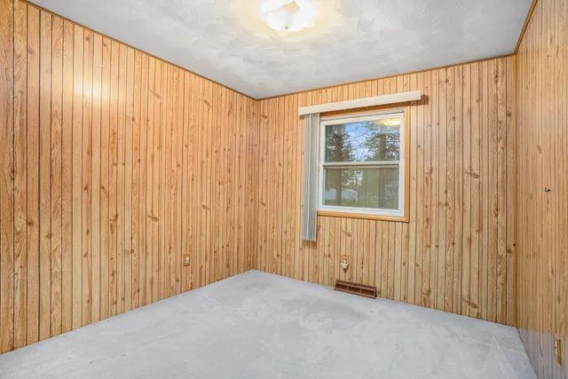 $225,000 | 69548 Eisenhower Road, Sturgis, MI 49091