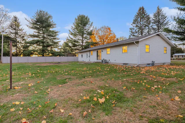 $225,000 | 69548 Eisenhower Road, Sturgis, MI 49091