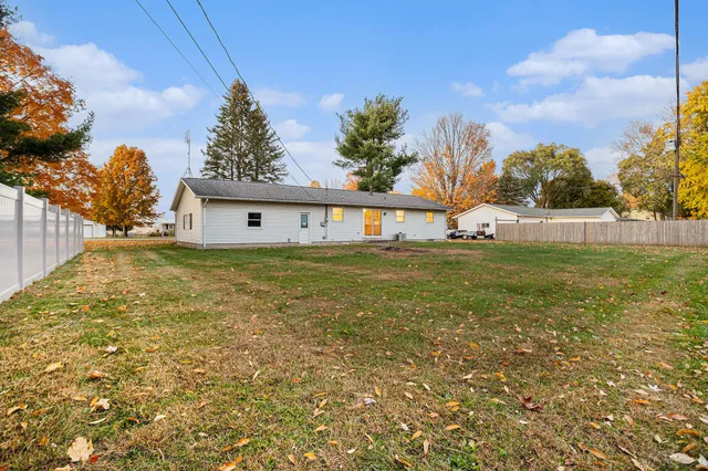 $225,000 | 69548 Eisenhower Road, Sturgis, MI 49091