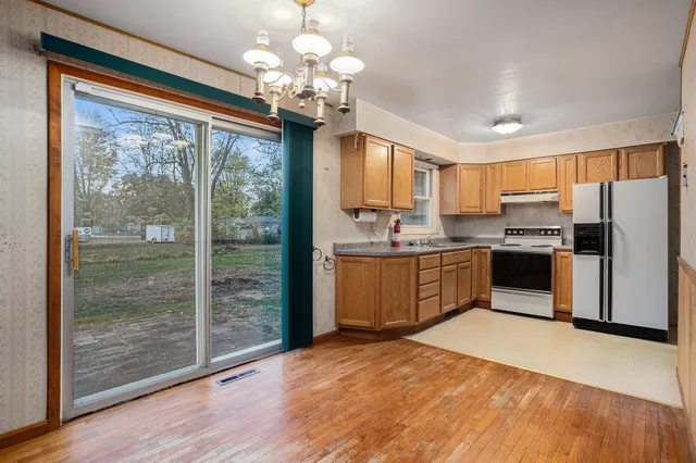 $225,000 | 69548 Eisenhower Road, Sturgis, MI 49091