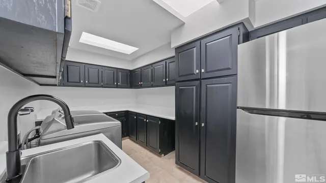 $1,095,000 | 4947 West Lakeridge Terrace, Reno, NV 89509