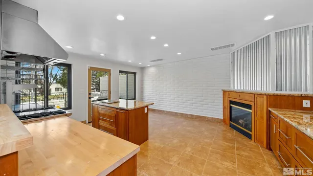 $1,095,000 | 4947 West Lakeridge Terrace, Reno, NV 89509