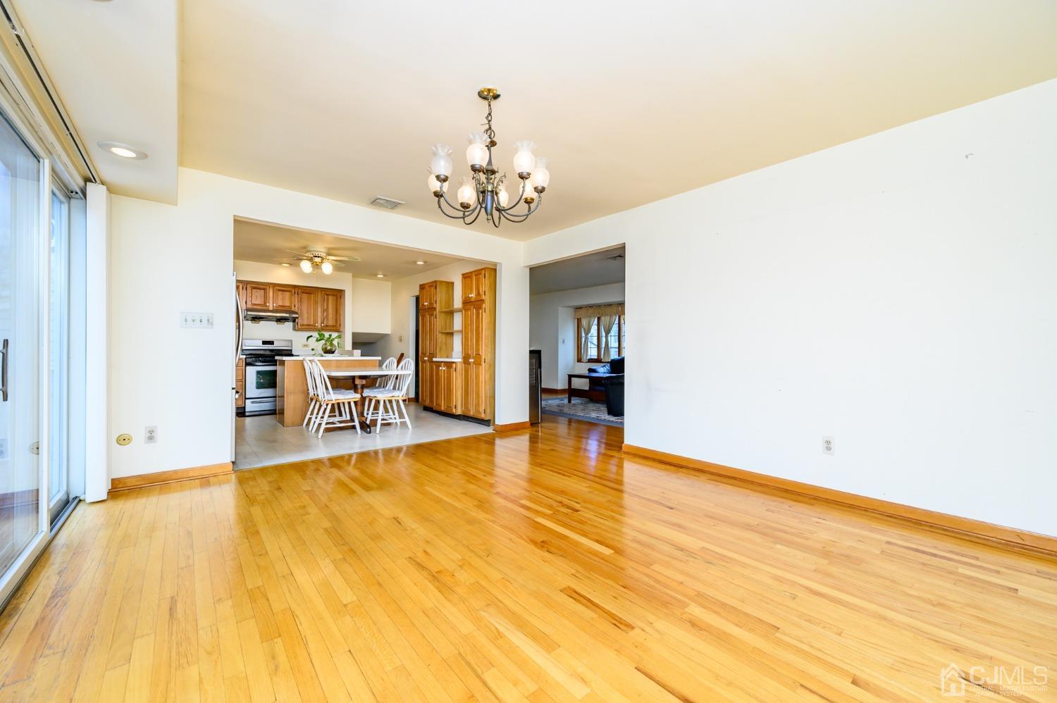 66 Rieder Road Edison, NJ 08817 - Photo 12 of 52 Gallery Image 12