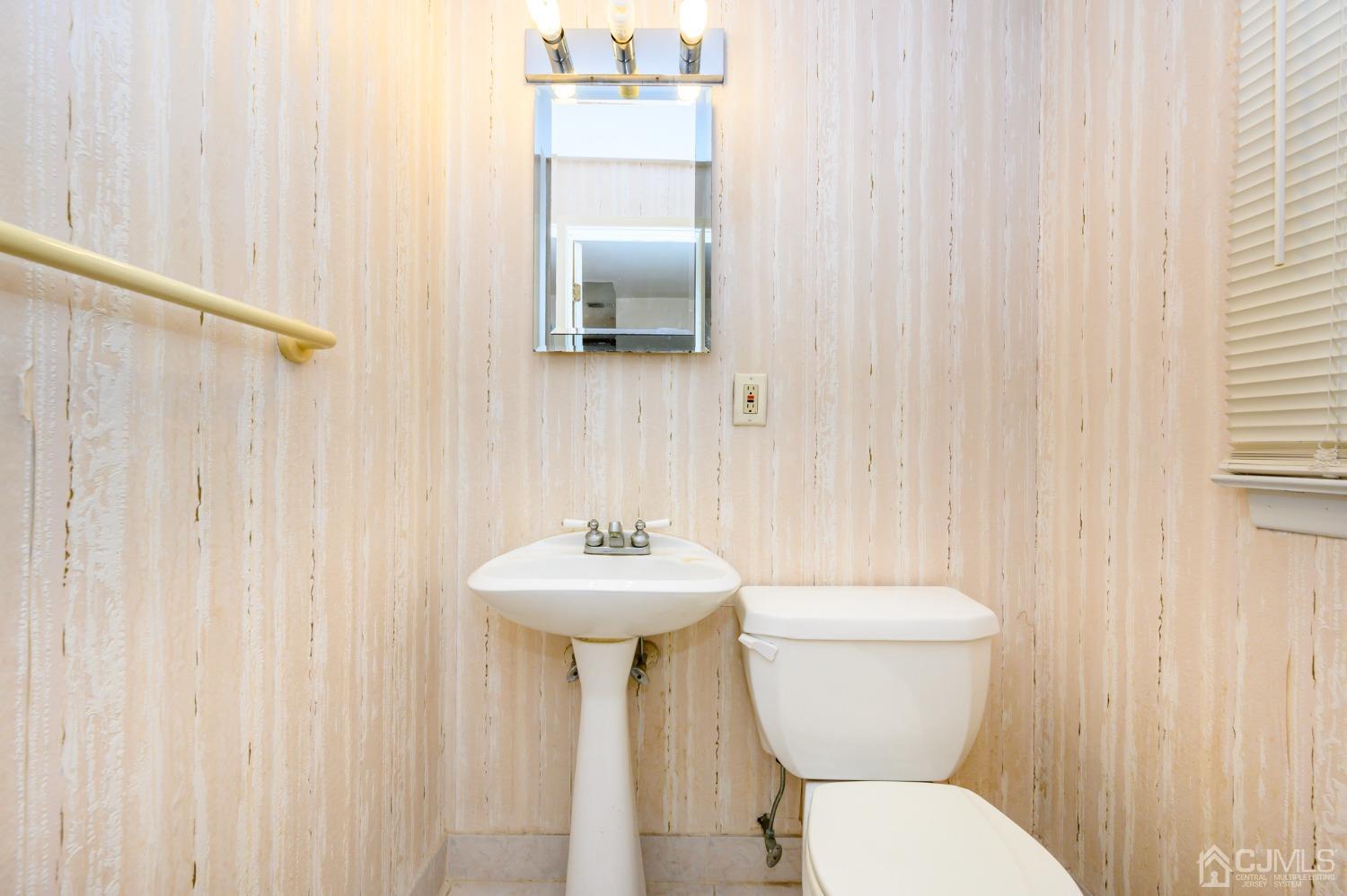 66 Rieder Road Edison, NJ 08817 - Photo 31 of 52 Gallery Image 31