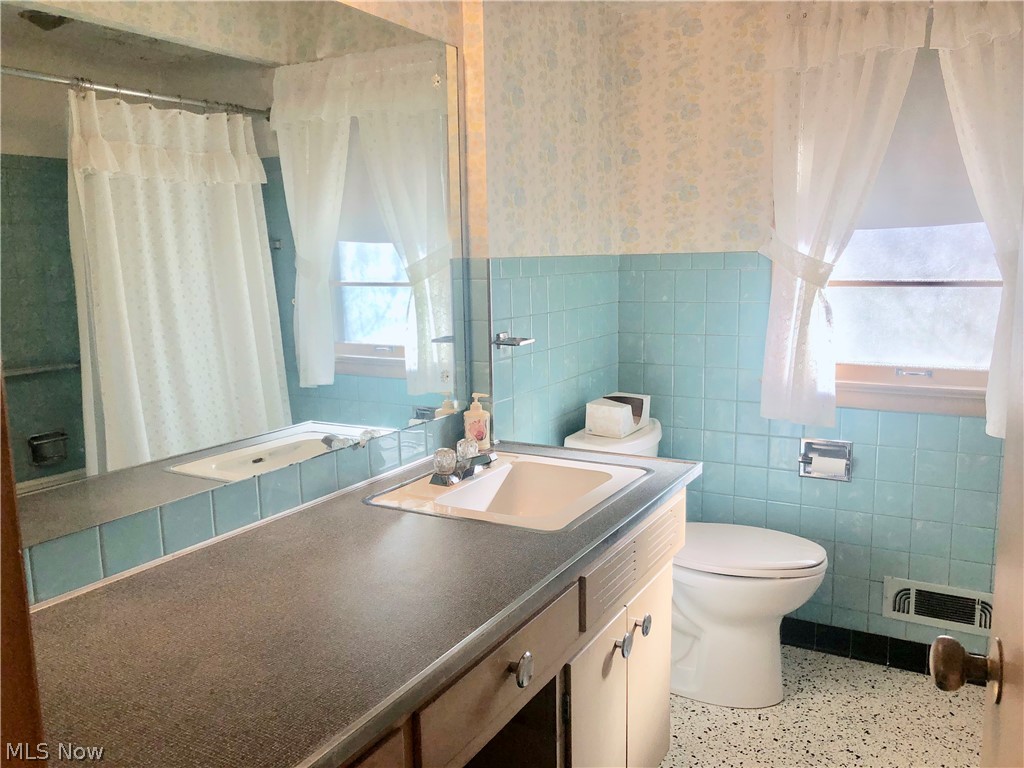 5011 West Pleasant Valley Road Cleveland, OH 44129 - Photo 8 of 14 Gallery Image 8