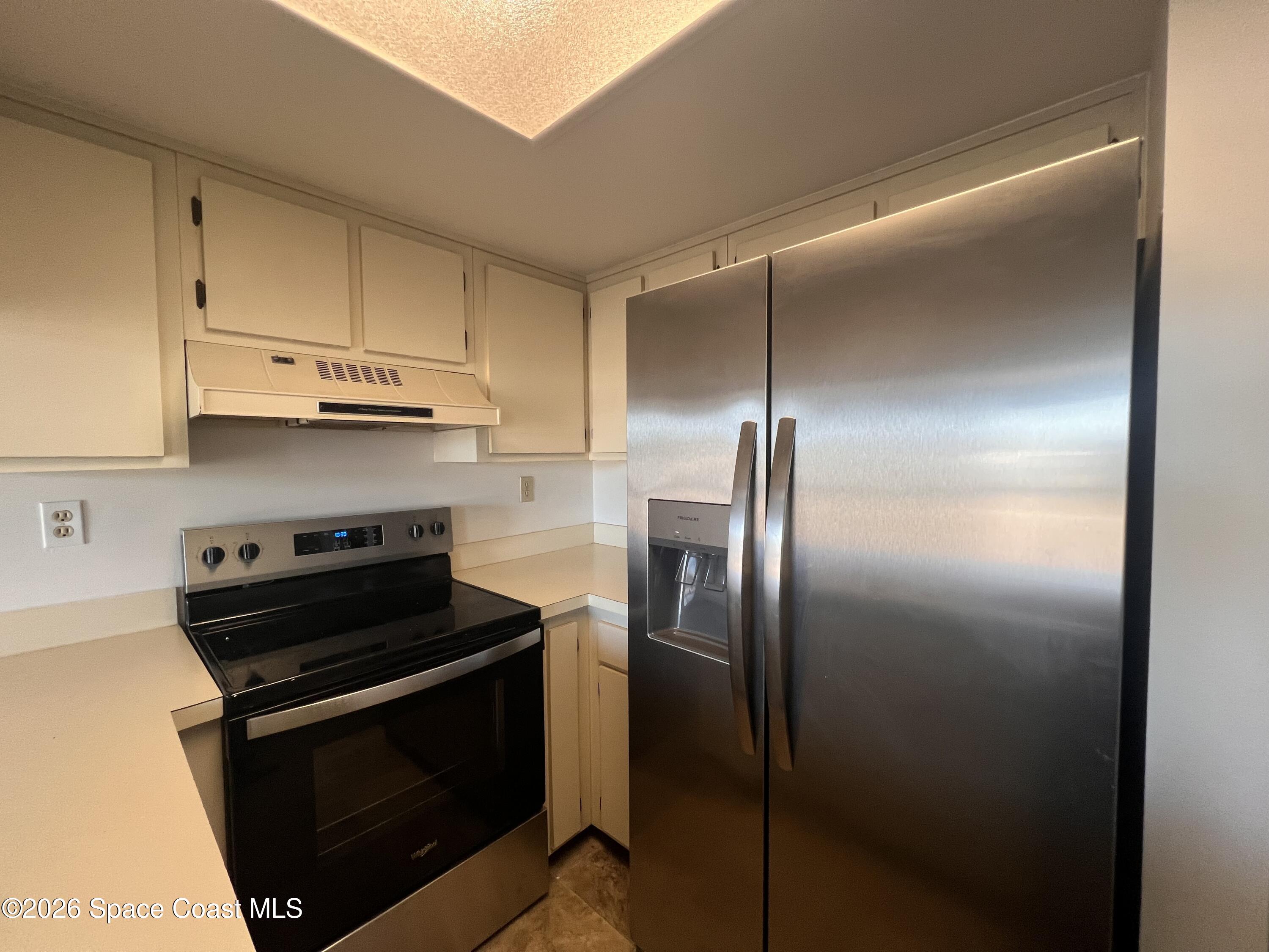 1011 Clearmont Street Northeast, Unit 2022 Palm Bay, FL 32905 - Photo 11 of 19 IMG_4472