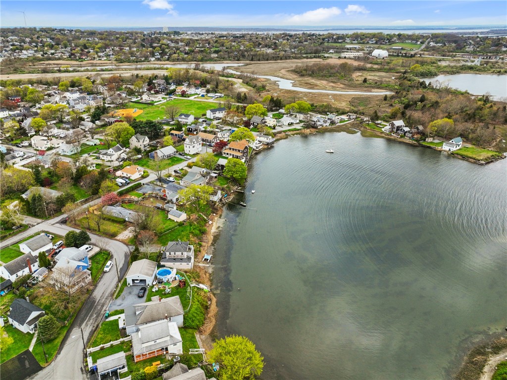 152 Riverside Street Portsmouth, RI 02871 - Photo 12 of 50