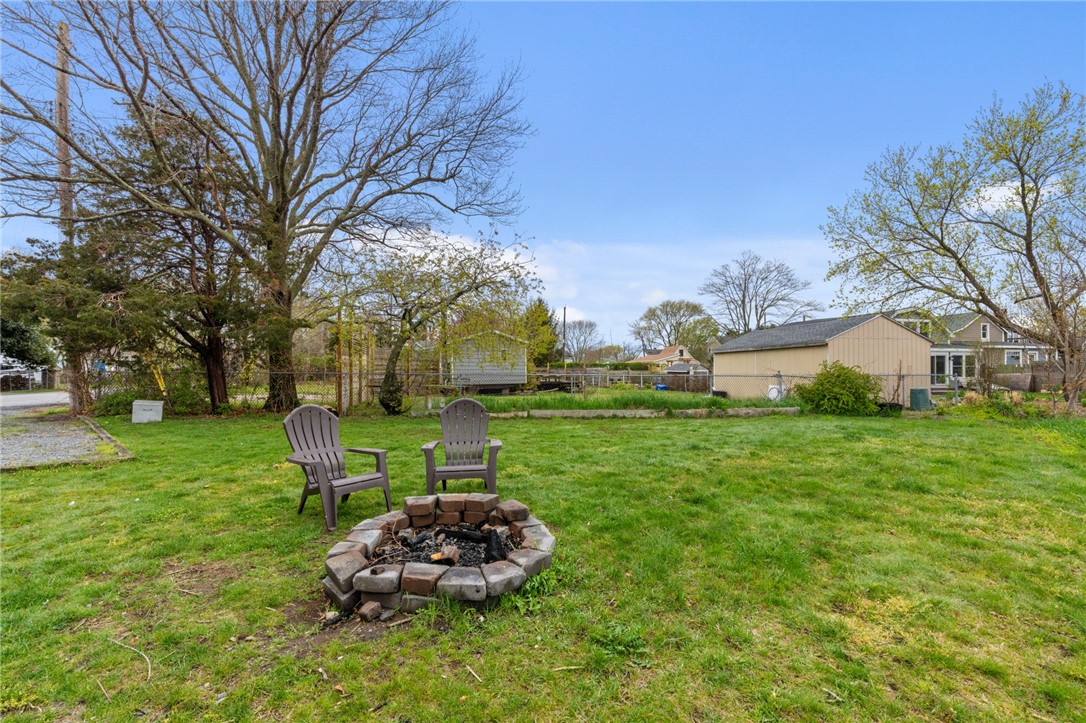 152 Riverside Street Portsmouth, RI 02871 - Photo 17 of 50