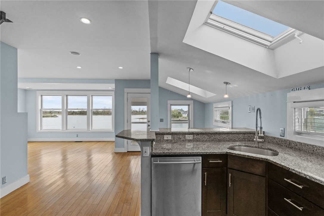 152 Riverside Street Portsmouth, RI 02871 - Photo 21 of 50