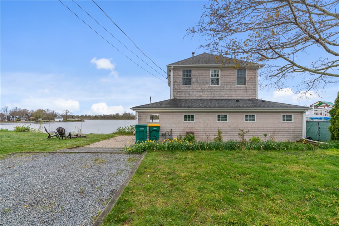 152 Riverside Street Portsmouth, RI 02871 - Photo 3 of 50