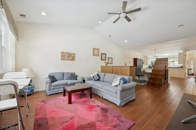 $550,000 | 17 Ebersohl Circle, Whitehouse Station, NJ 08889