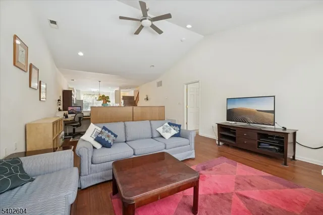 $550,000 | 17 Ebersohl Circle, Whitehouse Station, NJ 08889