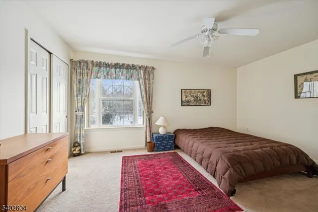 $550,000 | 17 Ebersohl Circle, Whitehouse Station, NJ 08889