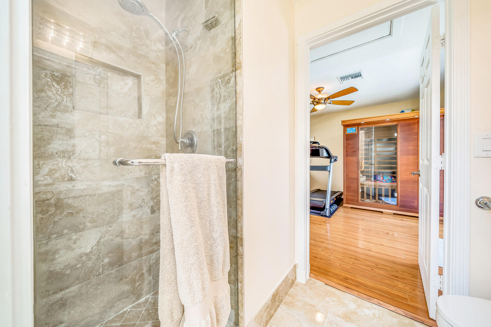 20107 Ocean Key Drive Boca Raton, FL 33498 - Photo 68 of 96 Guest Bath 3