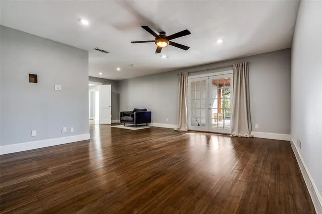 a view of empty room