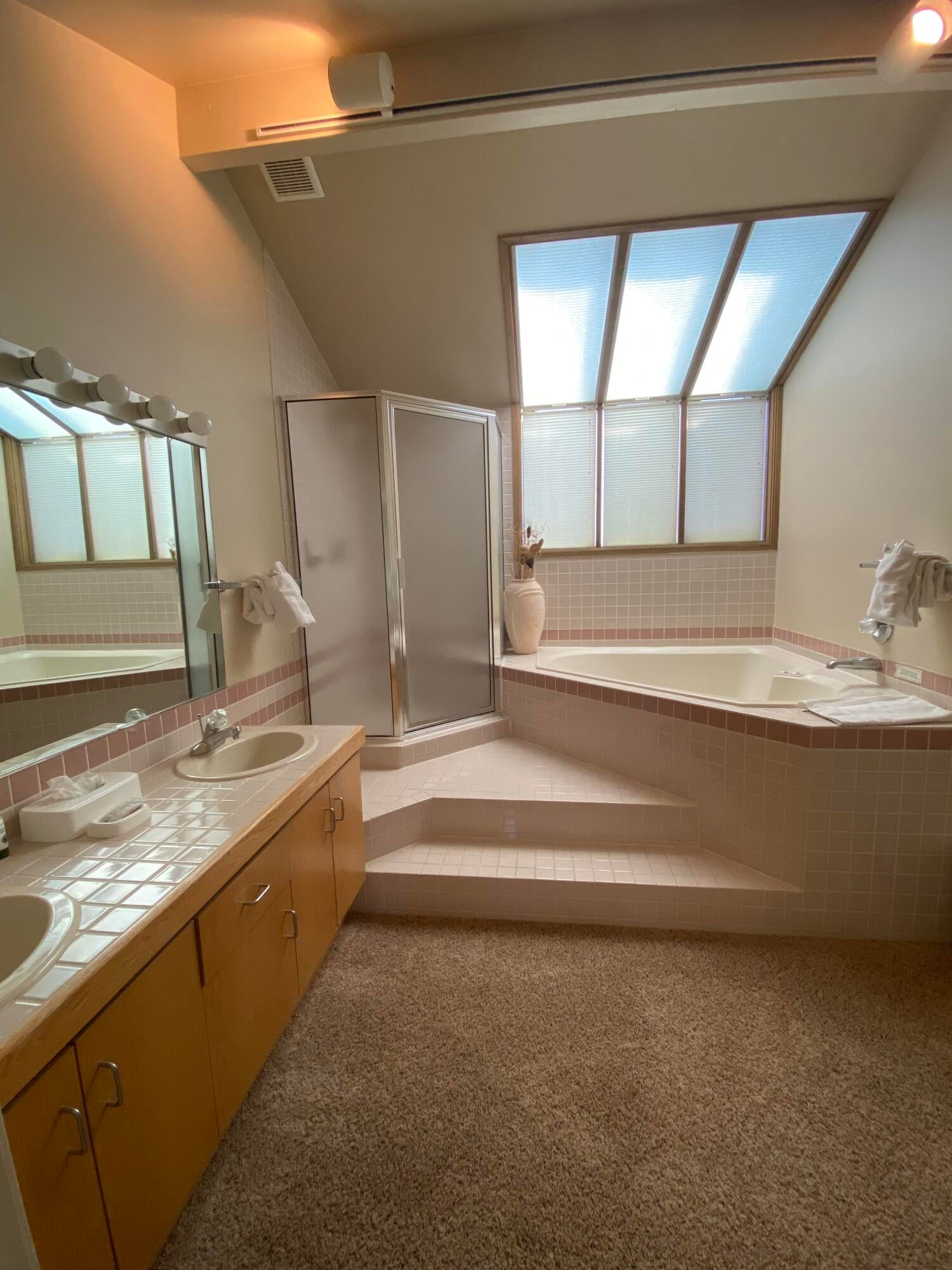 1904 Redtail Hawk Drive, Unit RV49D Redmond, OR 97756 - Photo 16 of 22 IMG_1316