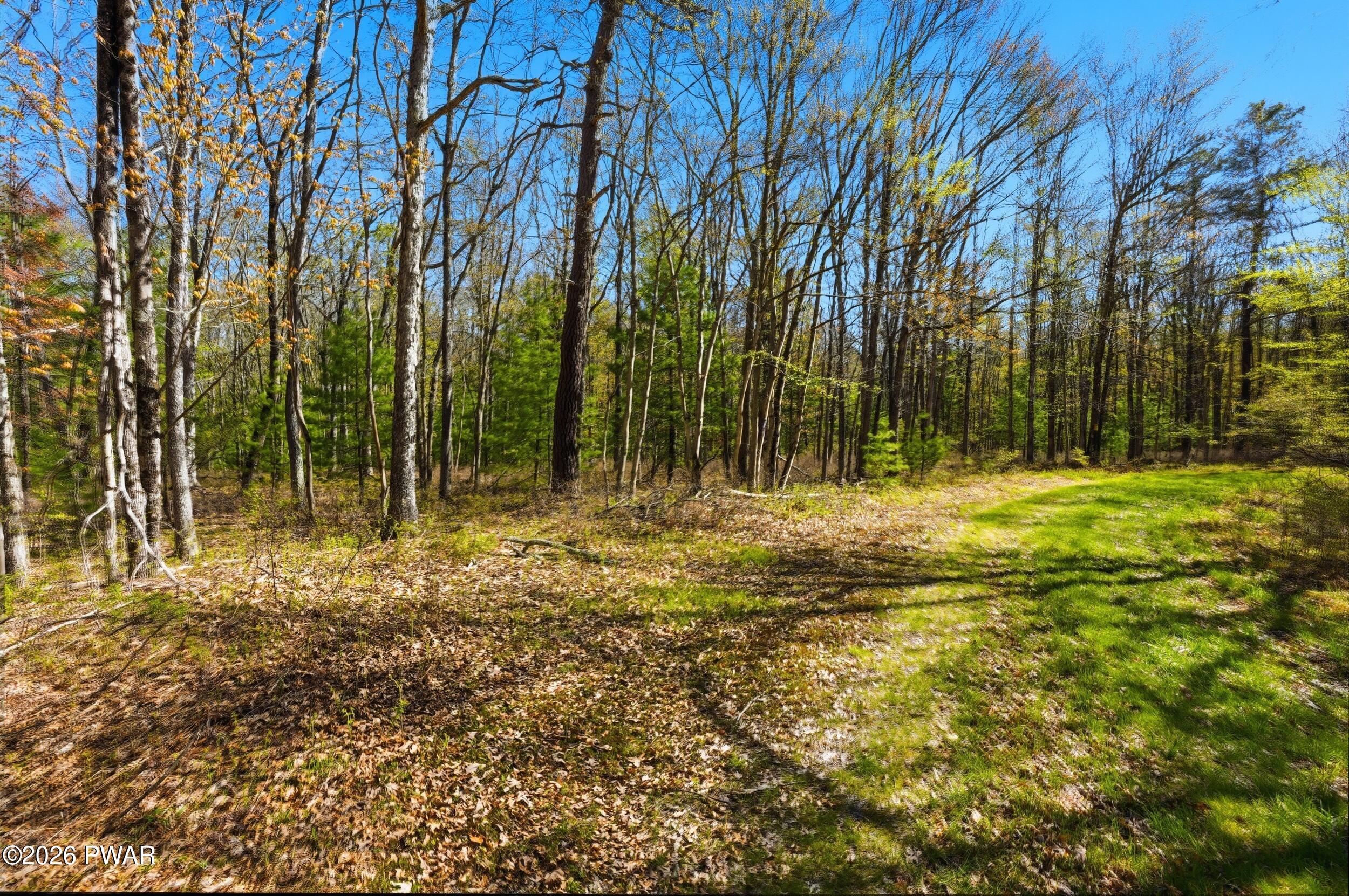 Whispering Oaks Road Greeley, PA 18425 - Photo 17 of 22
