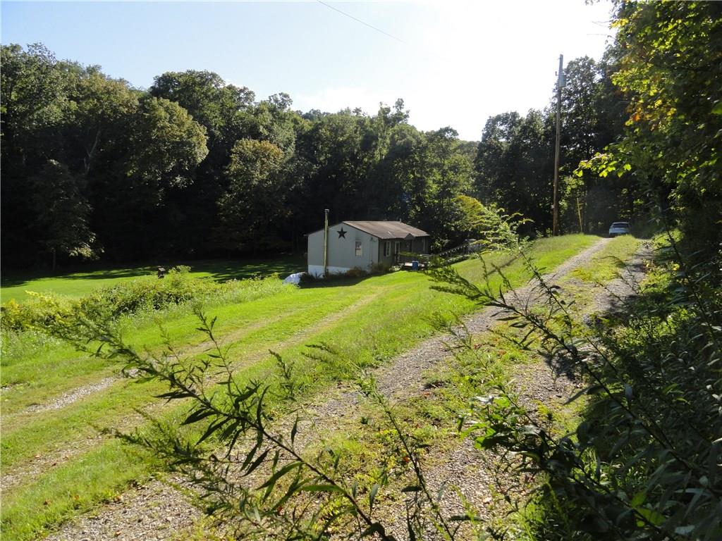 61 East Simmons Road Washington, PA 15301 - Photo 4 of 23