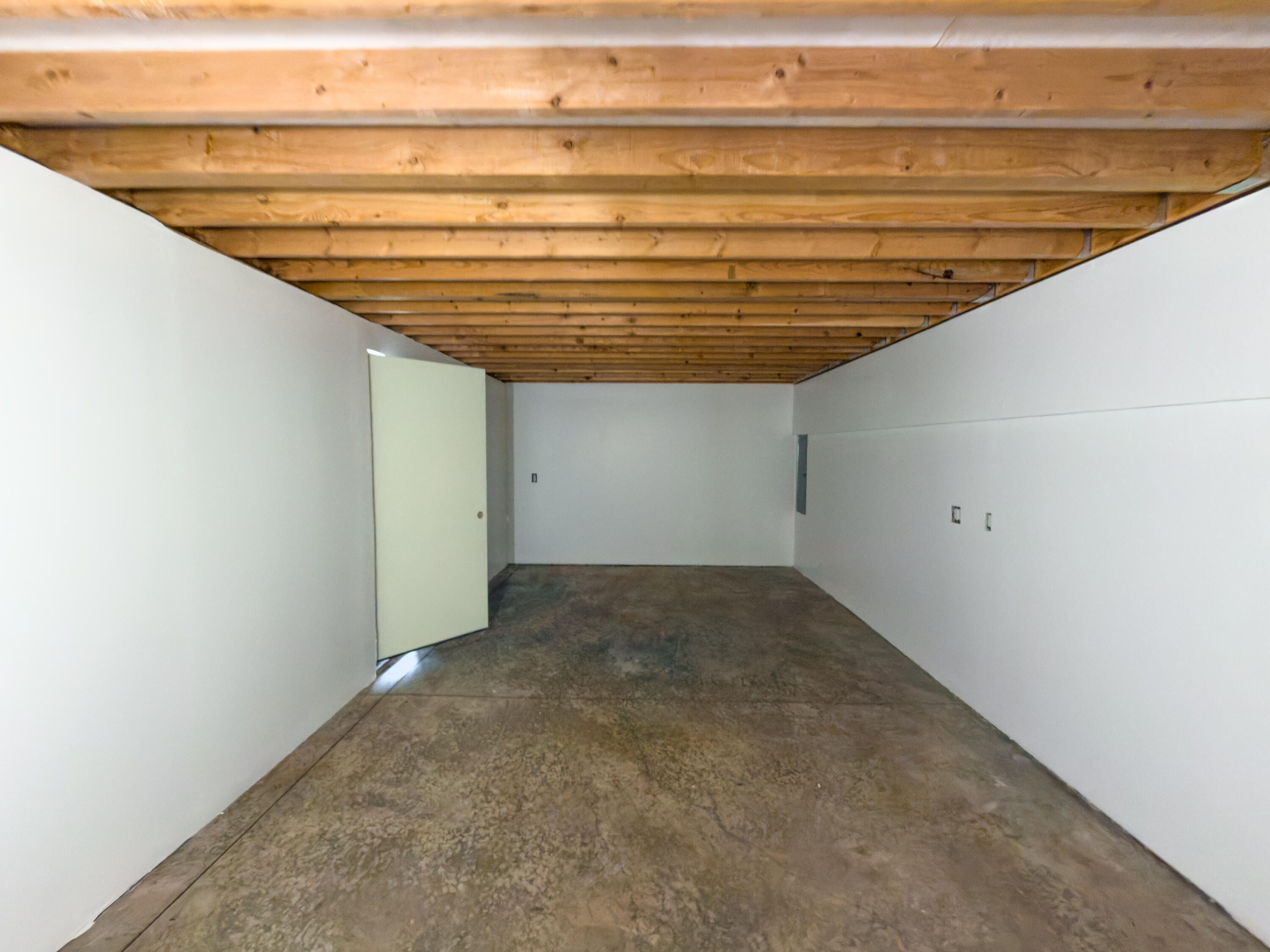 17140 Fontana Road Bend, OR 97707 - Photo 11 of 22 a view of an ocean