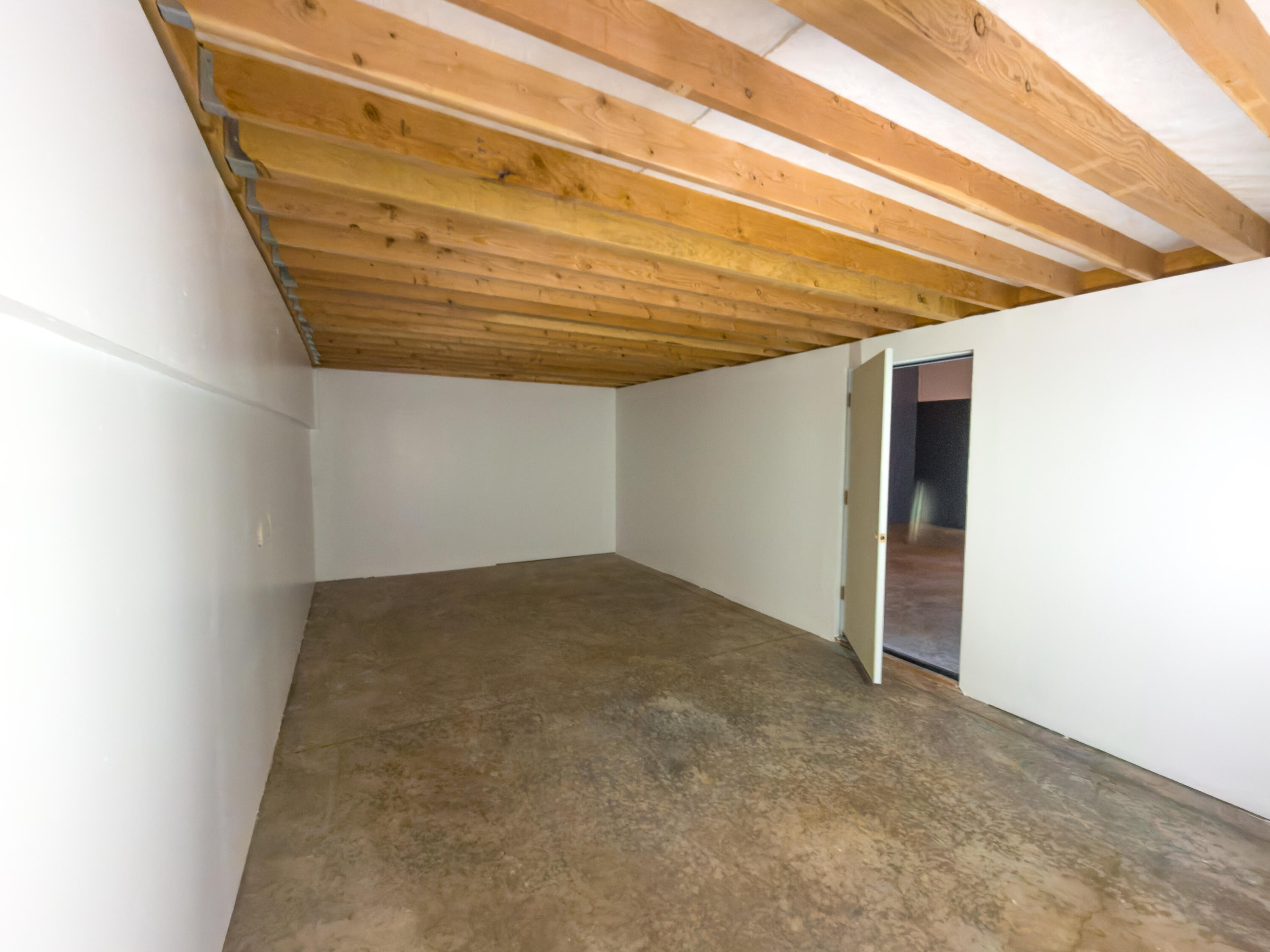 17140 Fontana Road Bend, OR 97707 - Photo 12 of 22 a view of empty room