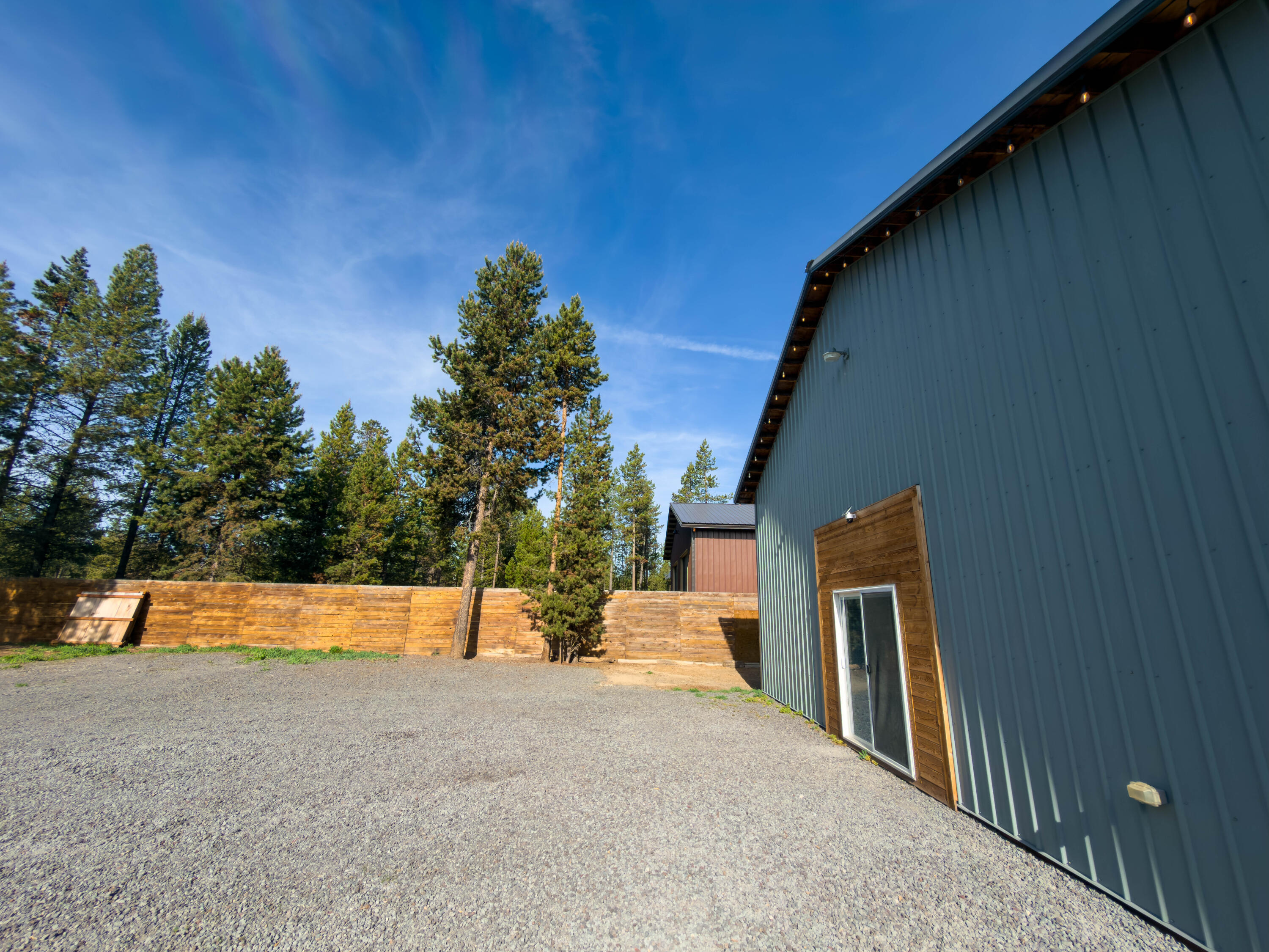 17140 Fontana Road Bend, OR 97707 - Photo 19 of 22 a view of patio and entertaining space