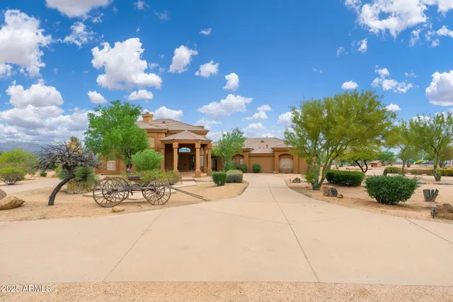$2,250,000 | 17047 East Dixileta Drive, Rio Verde, AZ 85263