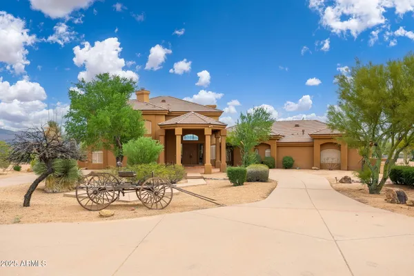 $1,850,000 | 17047 East Dixileta Drive, Rio Verde, AZ 85263