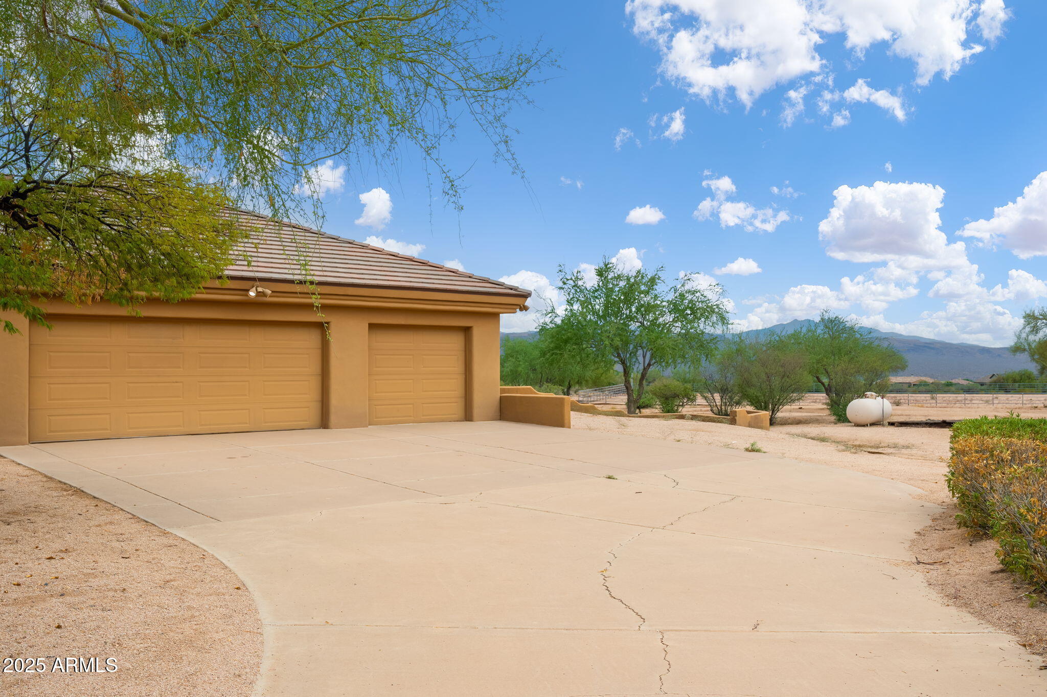 17047 East Dixileta Drive Rio Verde, AZ 85263 - Photo 114 of 115 a view of a house with a snow in the yard