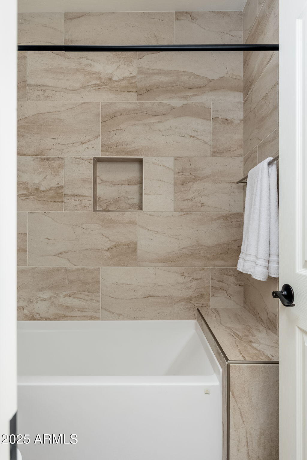 17047 East Dixileta Drive Rio Verde, AZ 85263 - Photo 60 of 115 a bathroom with a shower and a bath tub